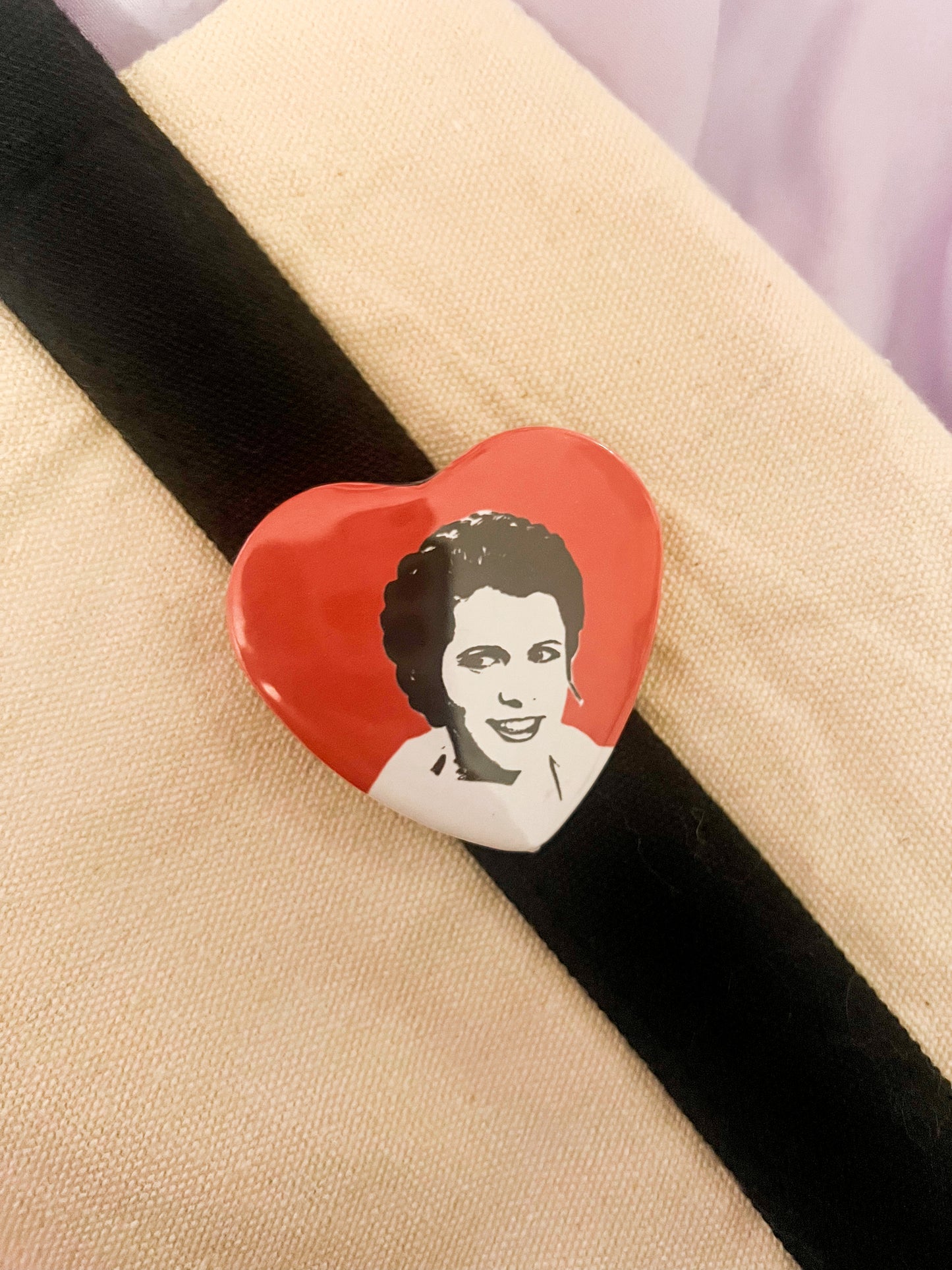 leia pin