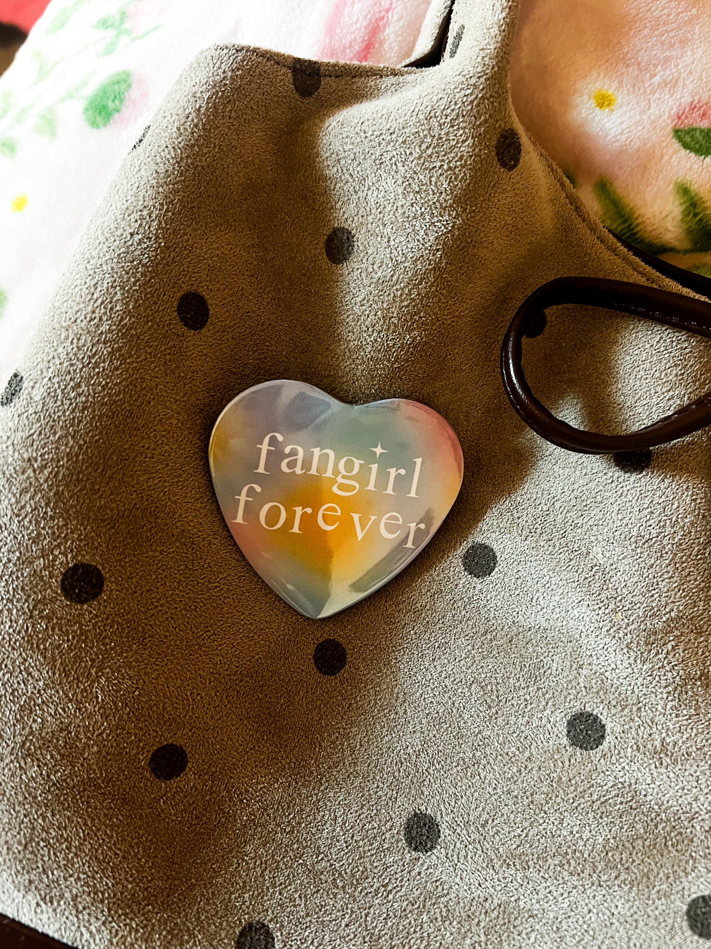fangirl forever pin