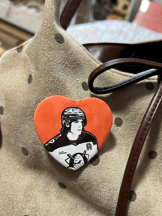leo pin